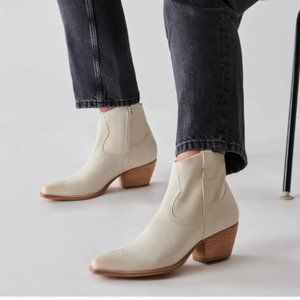 NEW Dolce Vita Ivory Nubuck Silma Western Heealed Ankle Bootie